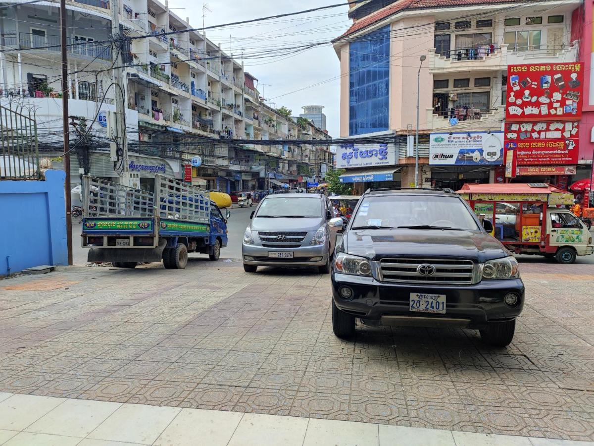 Galaxy Rs Hotel Phnom Penh Dış mekan fotoğraf