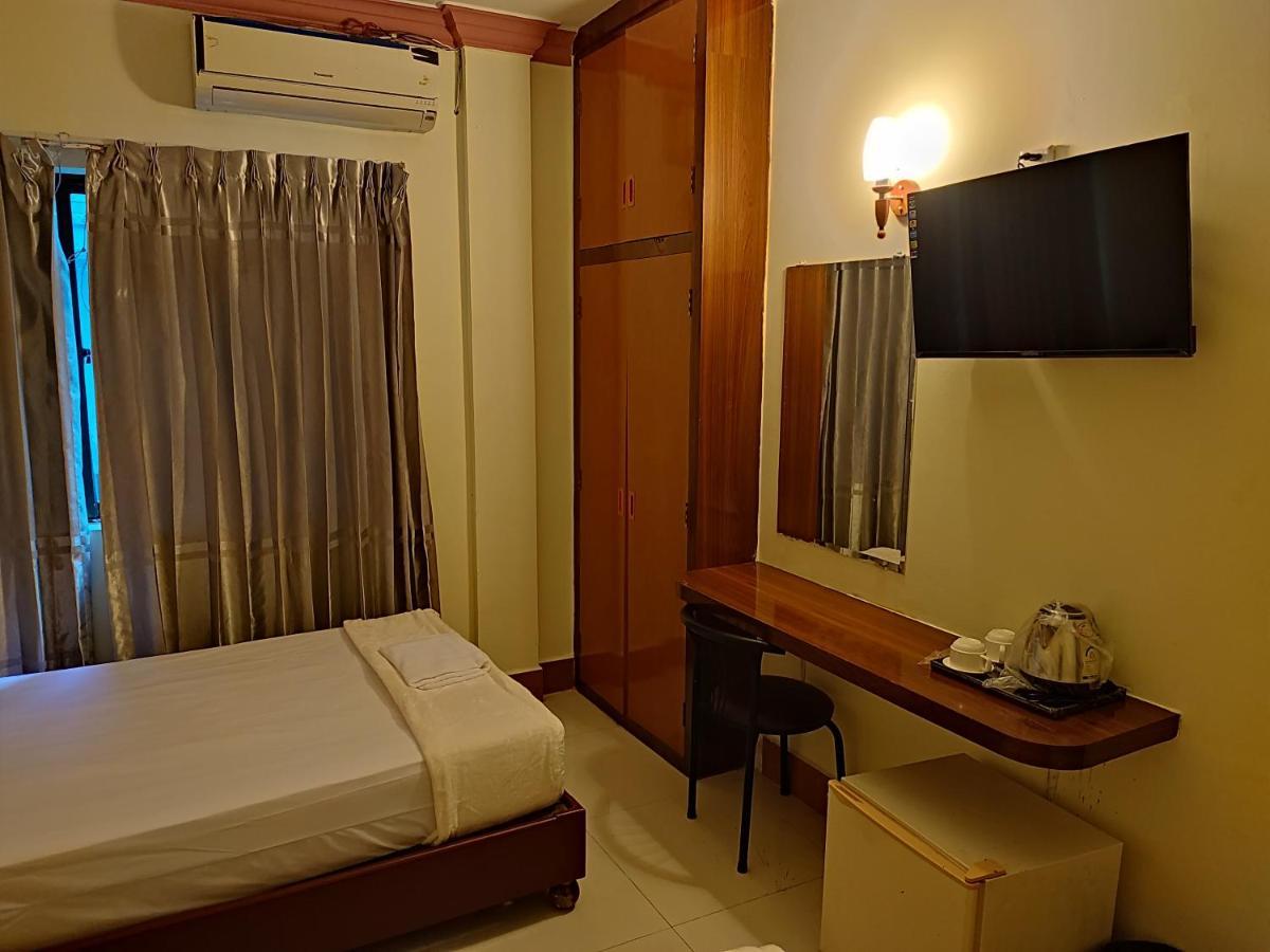 Galaxy Rs Hotel Phnom Penh Dış mekan fotoğraf