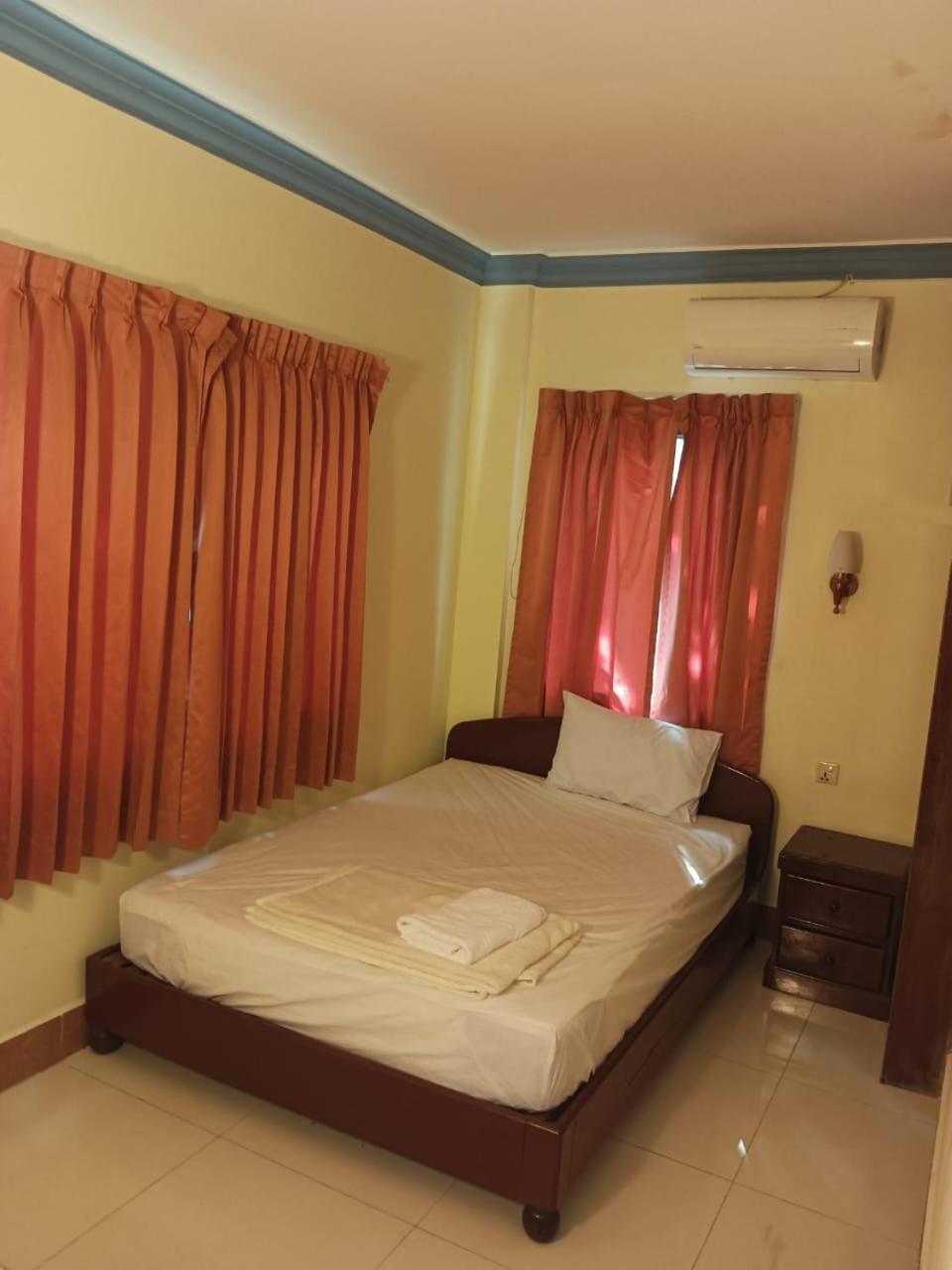 Galaxy Rs Hotel Phnom Penh Dış mekan fotoğraf